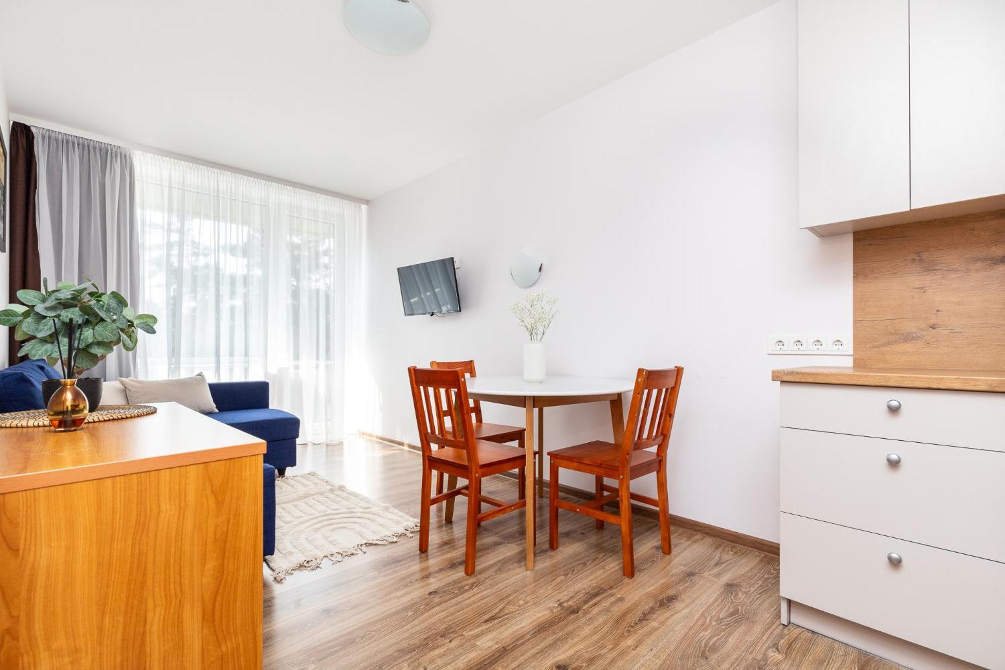 Alkos Namu Apartamentai Palanga Eksteriør billede